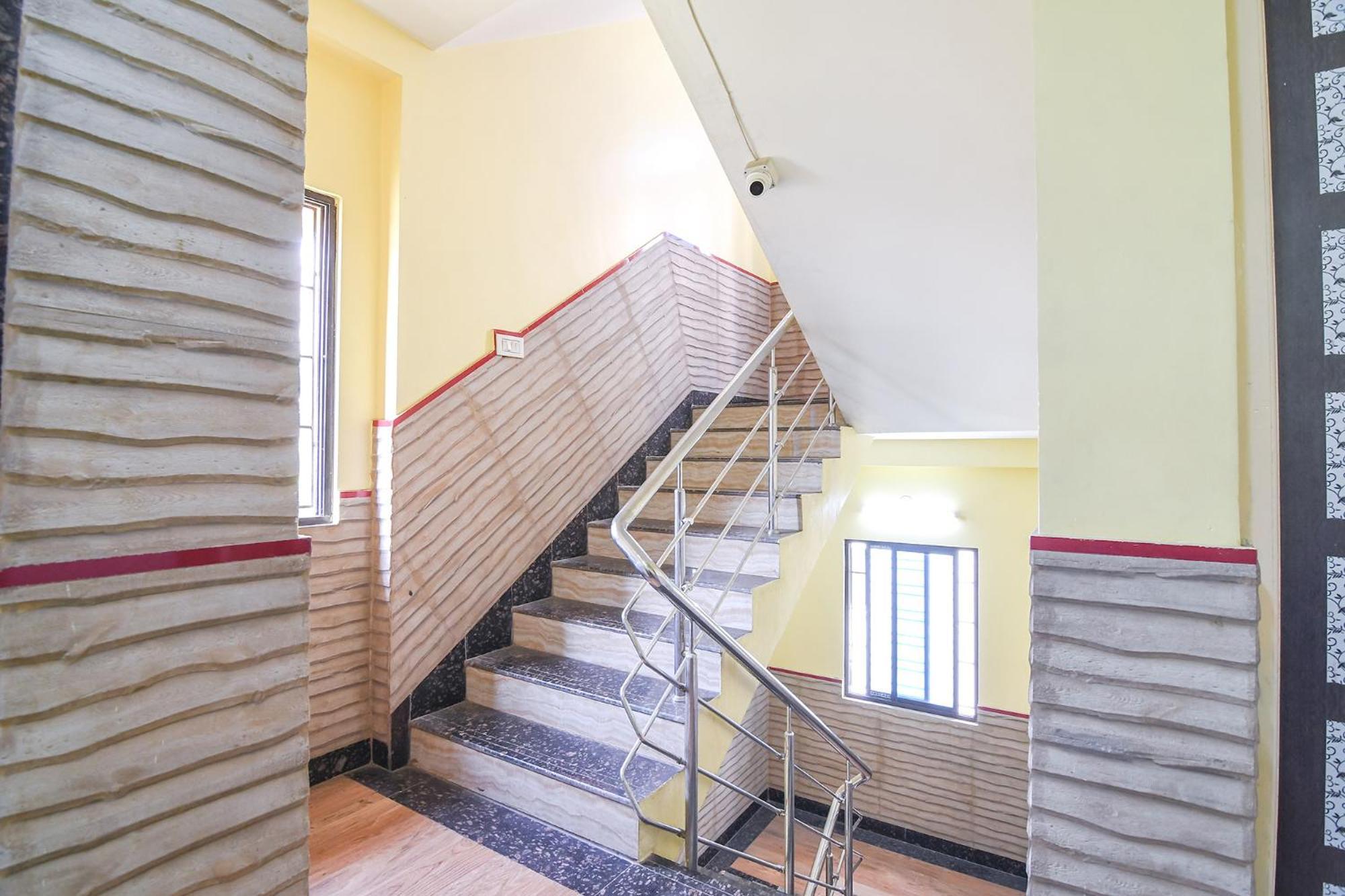Fabhotel Sunflower Inn Колката Екстериор снимка